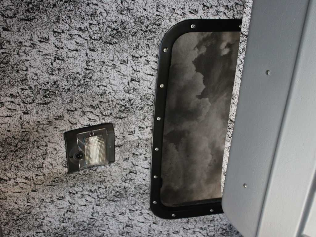 Plachtové nákladné vozidlo DAF LF 290 FA, EURO 6, SLEEPING CABIN