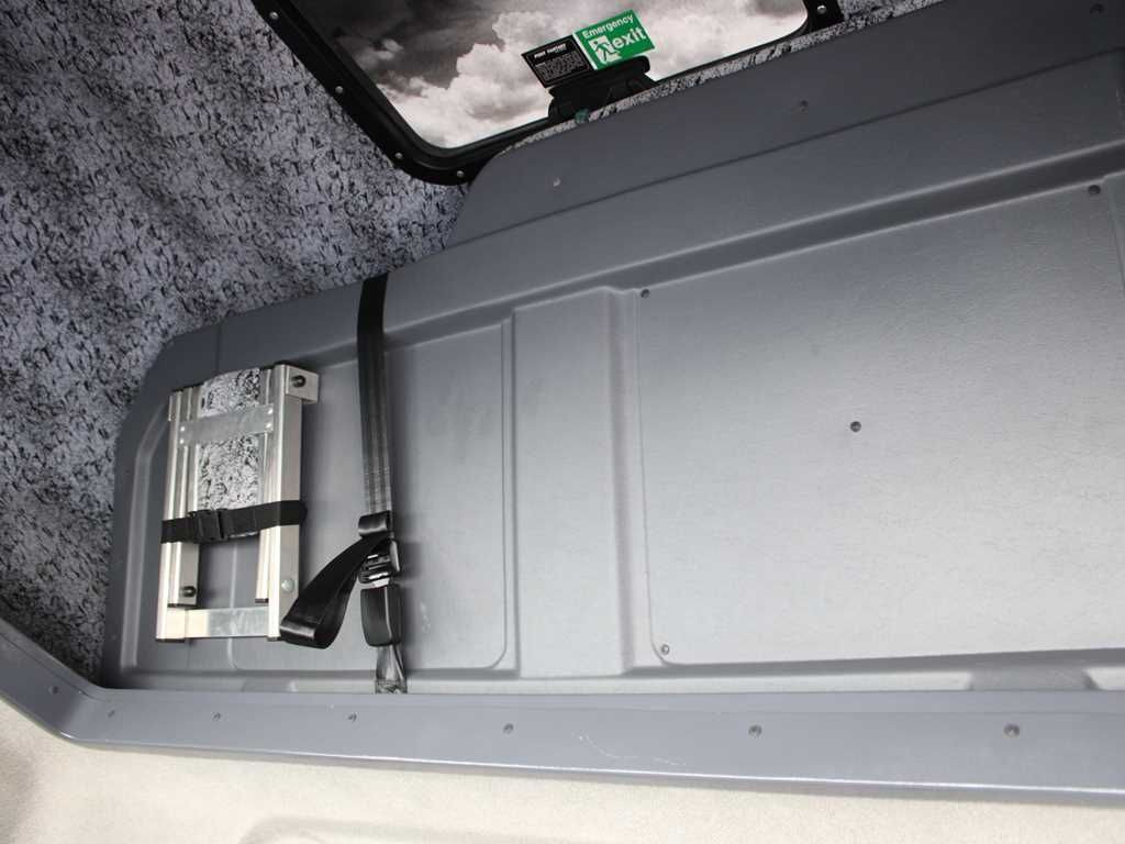 Plachtové nákladné vozidlo DAF LF 290 FA , EURO 6, SLEEPING CABIN