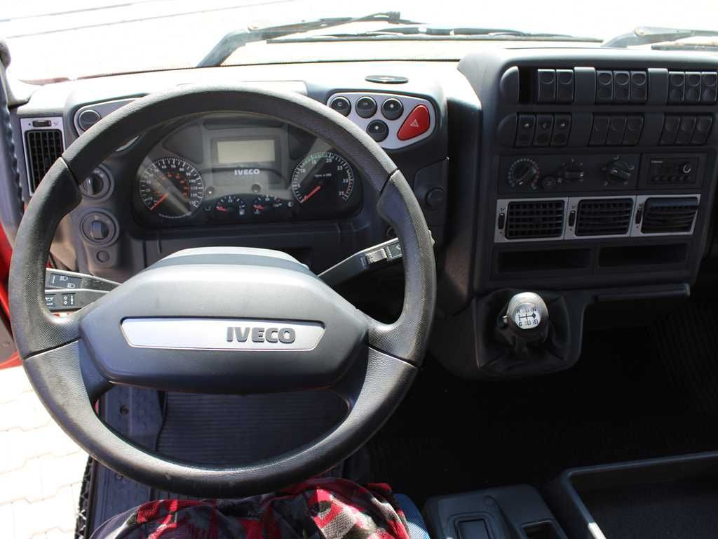 Plachtové nákladné vozidlo Iveco EUROCARGO 120E22