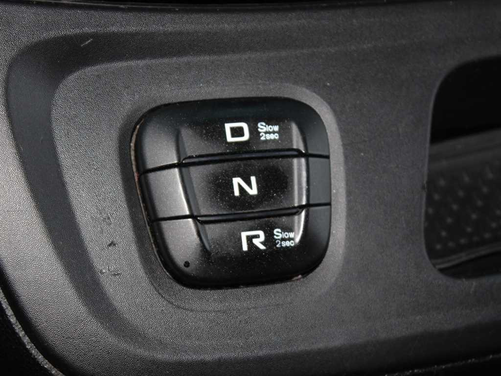 Plachtové nákladné vozidlo Iveco EUROCARGO 120E25, EURO 6