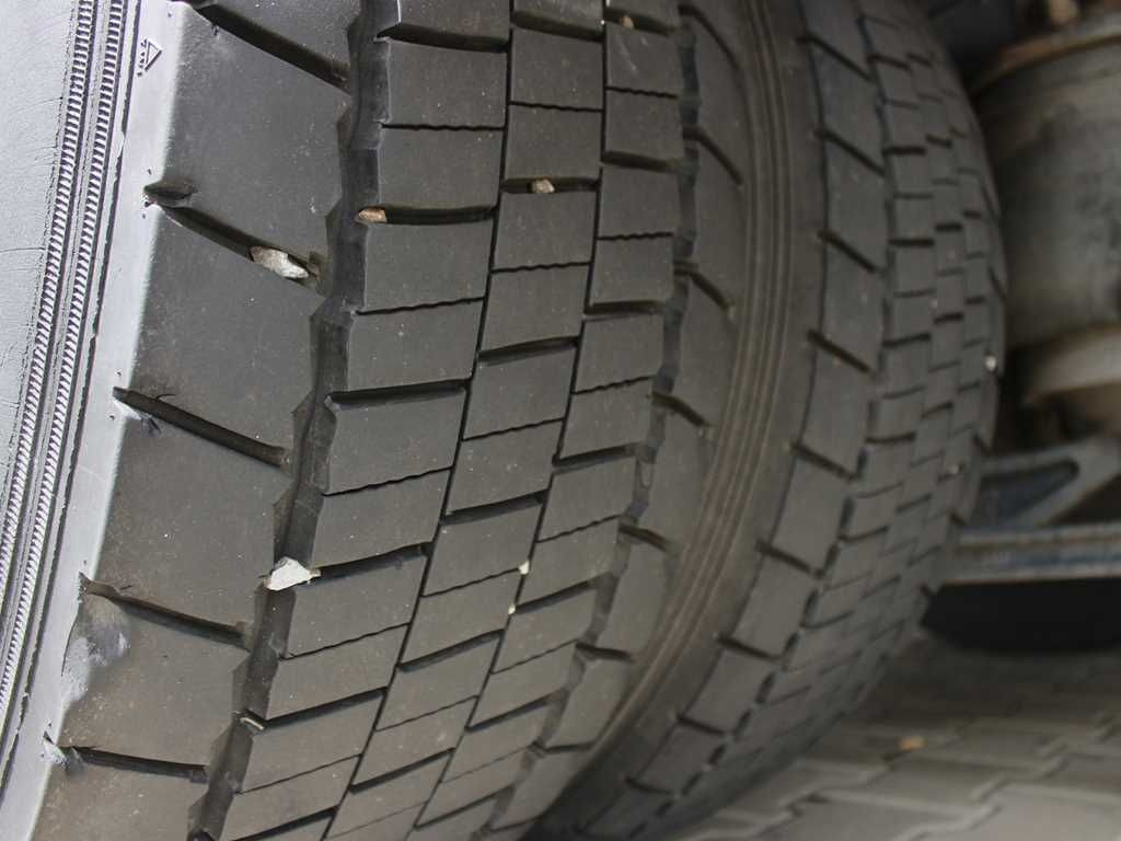 Plachtové nákladné vozidlo Iveco EUROCARGO 160E28, EURO 6