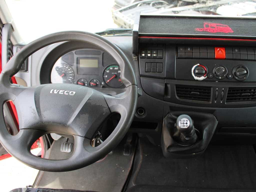 Plachtové nákladné vozidlo Iveco EUROCARGO 160E28, EURO 6