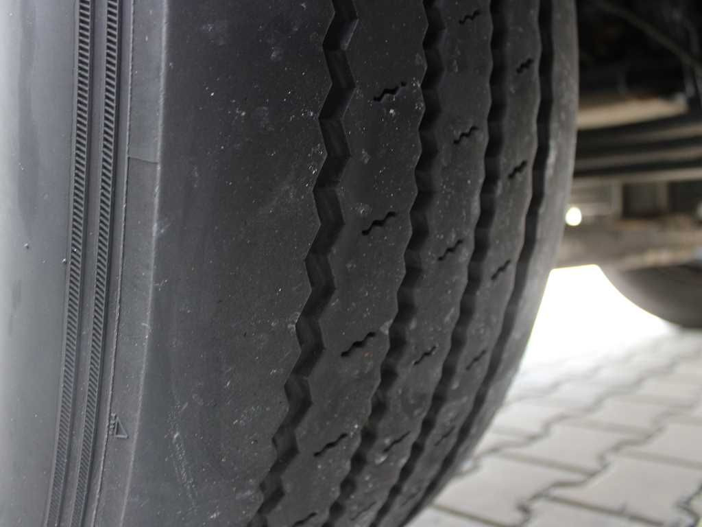 Plachtové nákladné vozidlo Iveco EUROCARGO 160E28, EURO 6