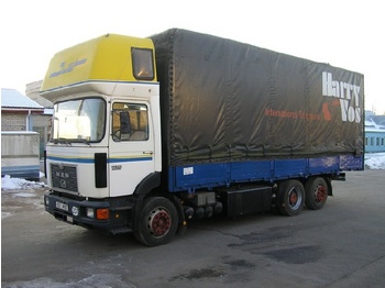 MAN 24.362 - Plachtové nákladné vozidlo