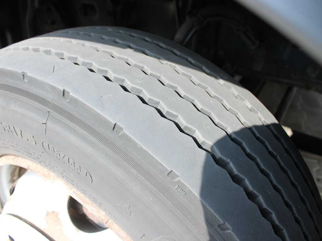 Plachtové nákladné vozidlo MAN TGL 8.190, EURO 6, PNEU 80%