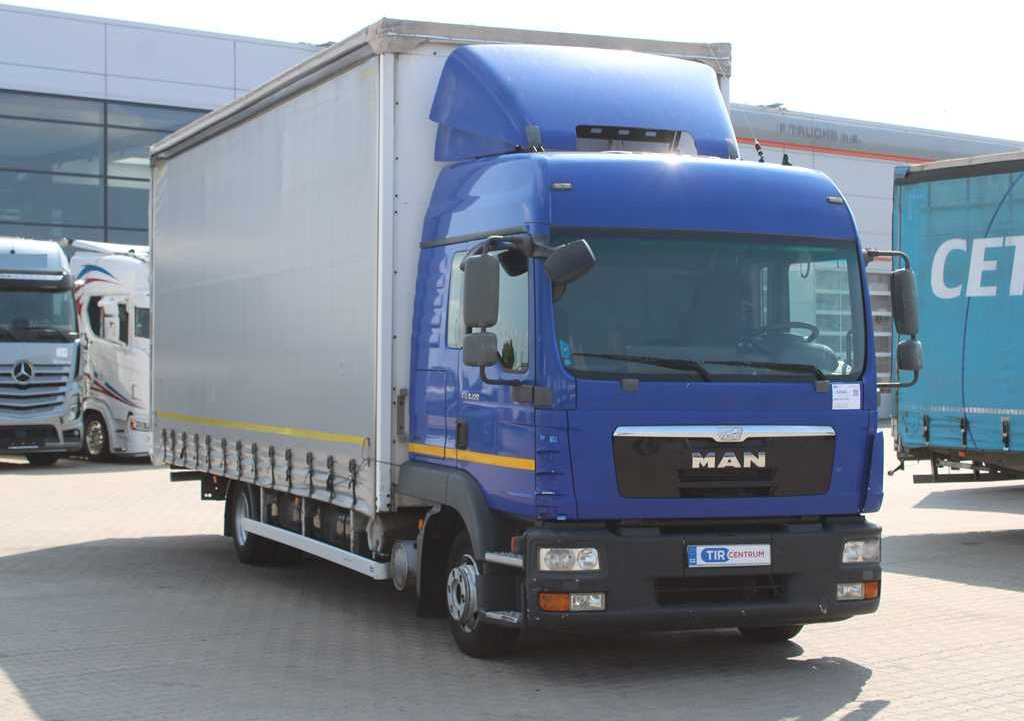 Plachtové nákladné vozidlo MAN TGL 8.220, EURO 5
