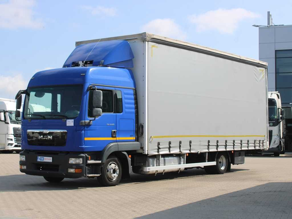 Plachtové nákladné vozidlo MAN TGL 8.220, EURO 5