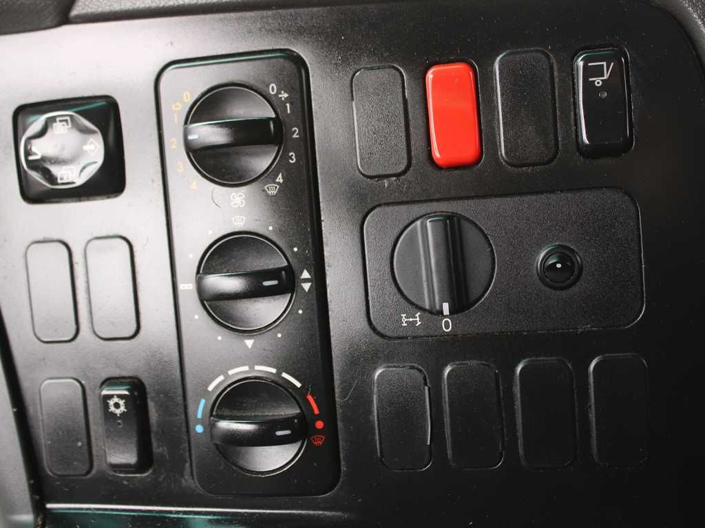 Plachtové nákladné vozidlo Mercedes-Benz ATEGO 1218, EURO 4