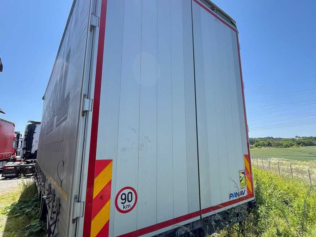 Plachtové nákladné vozidlo Mercedes-Benz Actros 2542, 6X2