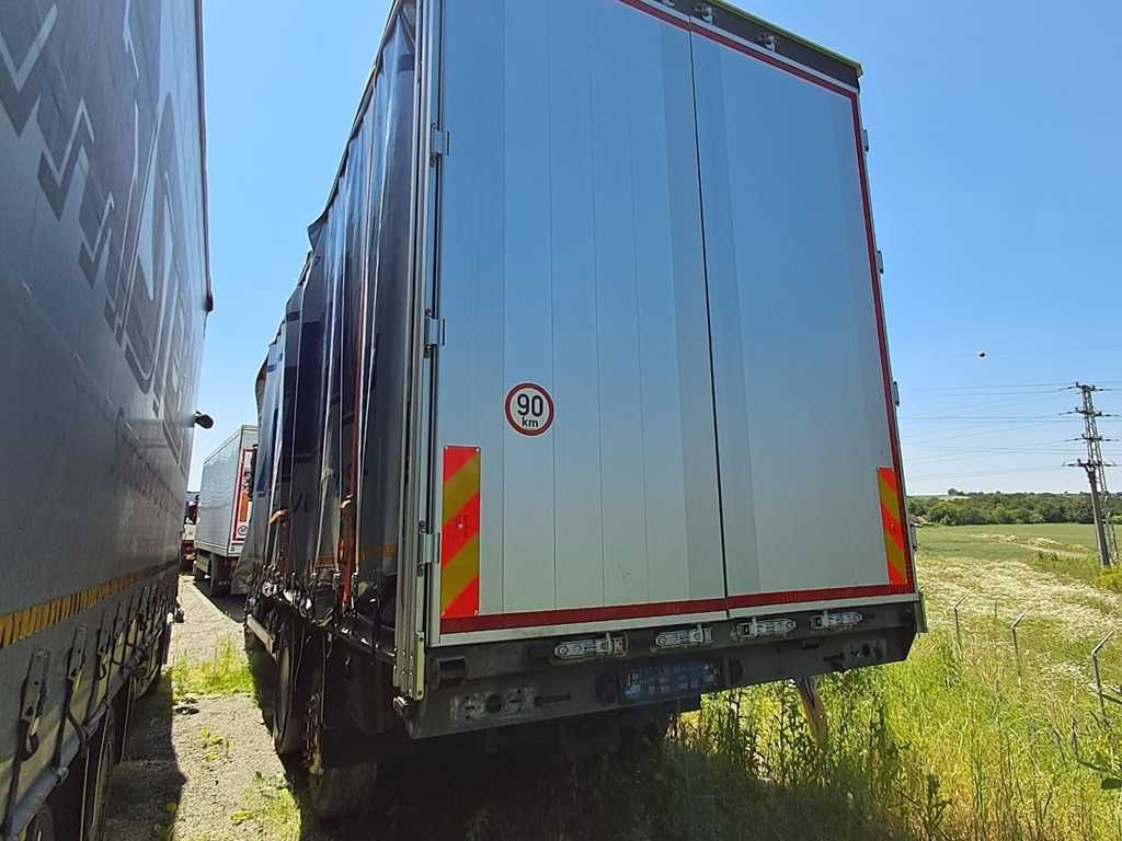 Plachtové nákladné vozidlo Mercedes-Benz Actros 2542, 6X2