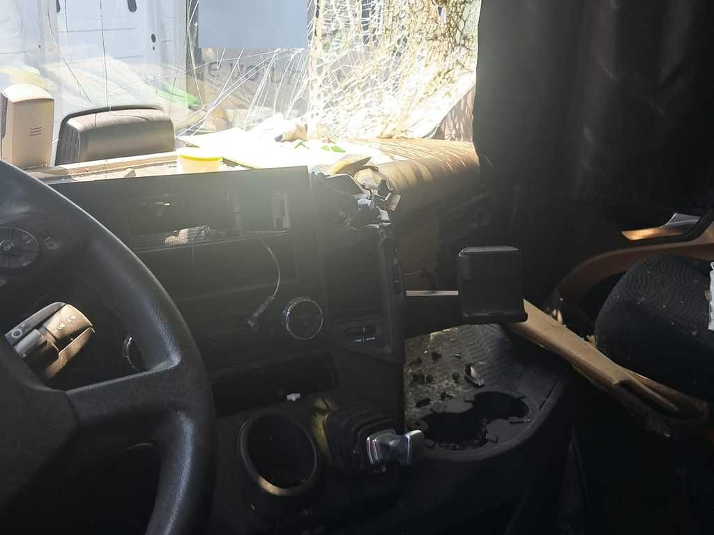 Plachtové nákladné vozidlo Mercedes-Benz Actros 2542, 6X2