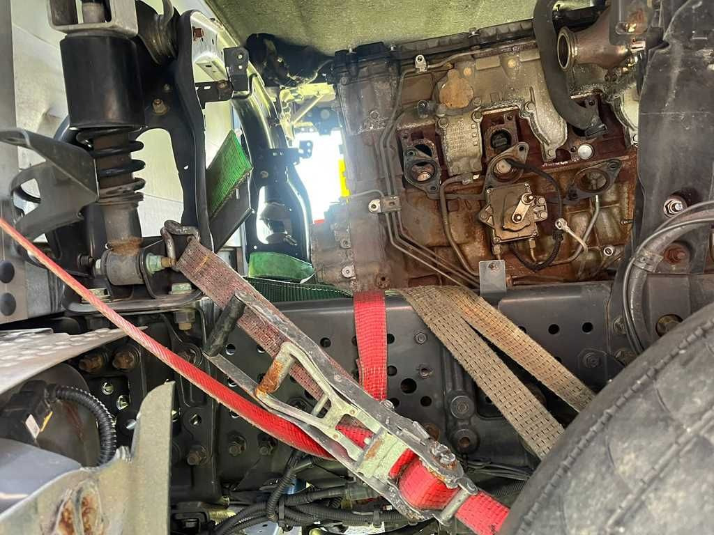 Plachtové nákladné vozidlo Mercedes-Benz Actros 2542, 6X2