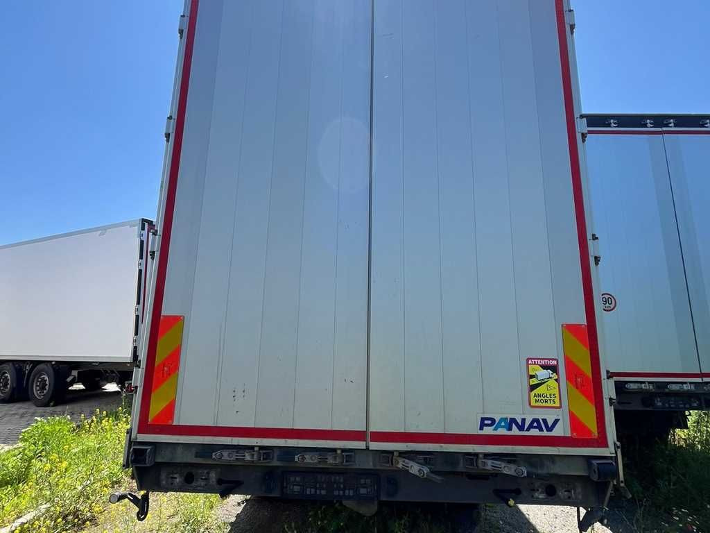 Plachtové nákladné vozidlo Mercedes-Benz Actros 2542, 6X2
