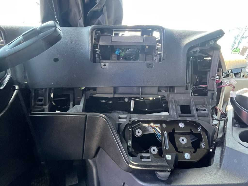 Plachtové nákladné vozidlo Mercedes-Benz Actros 2542, 6X2