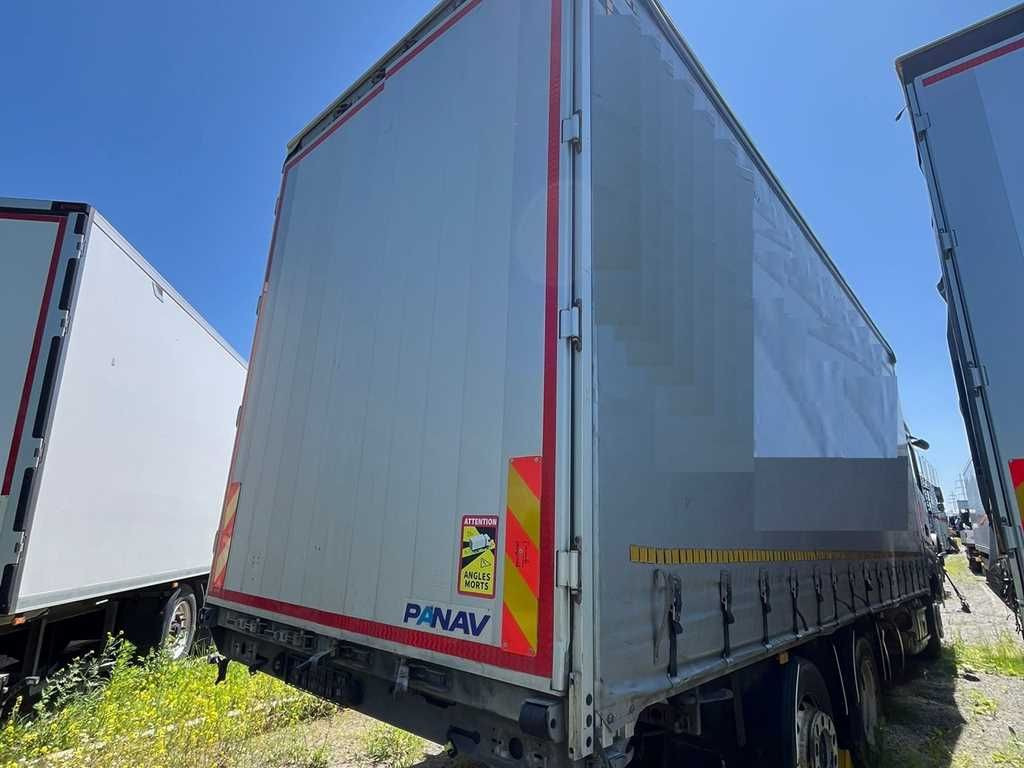 Plachtové nákladné vozidlo Mercedes-Benz Actros 2542, 6X2