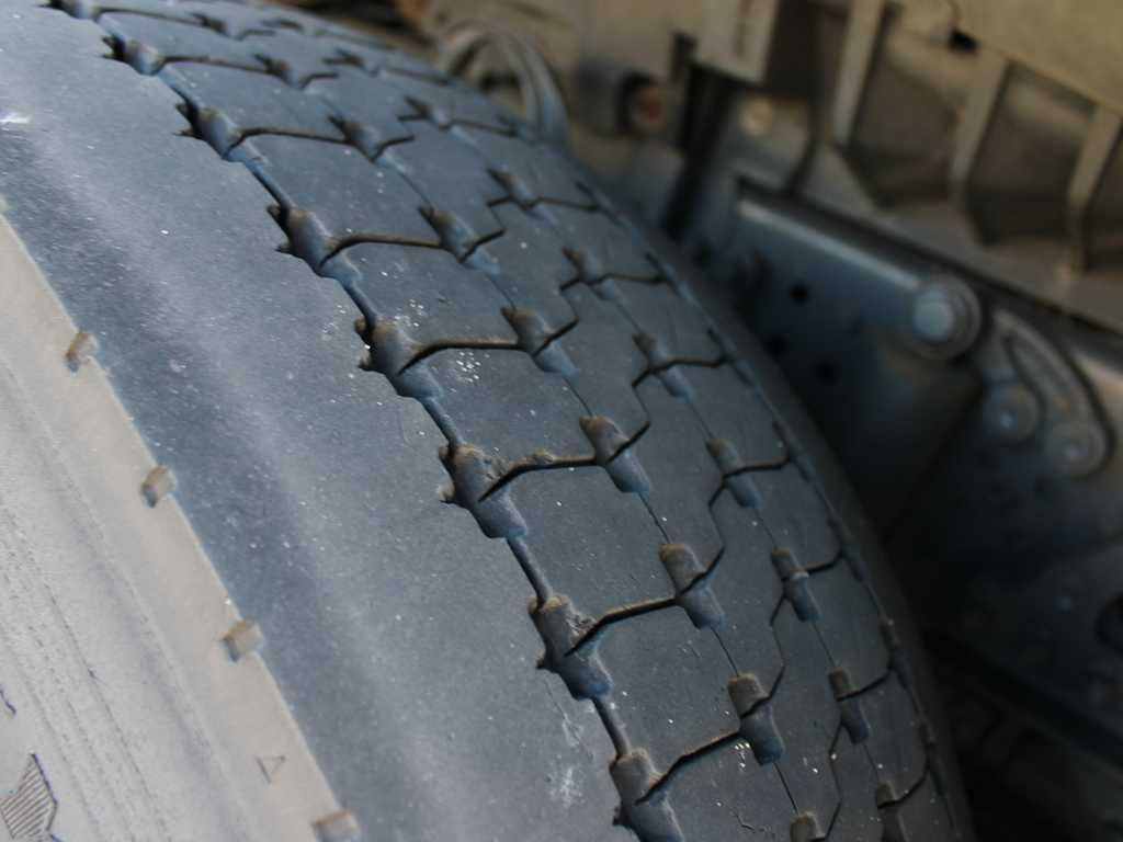 Plachtové nákladné vozidlo Mercedes-Benz Actros 2542, 6X2, EURO 6 + PANAV TV018H
