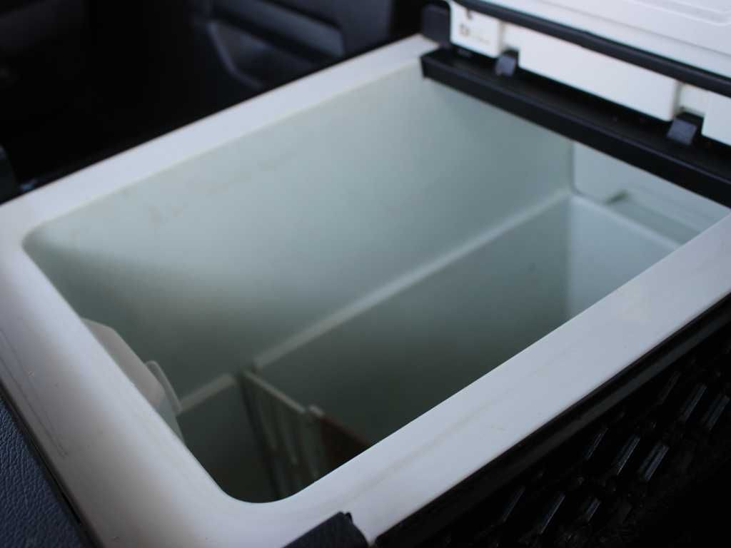 Plachtové nákladné vozidlo Mercedes-Benz Actros 2542, 6X2, EURO 6 + PANAV TV018H
