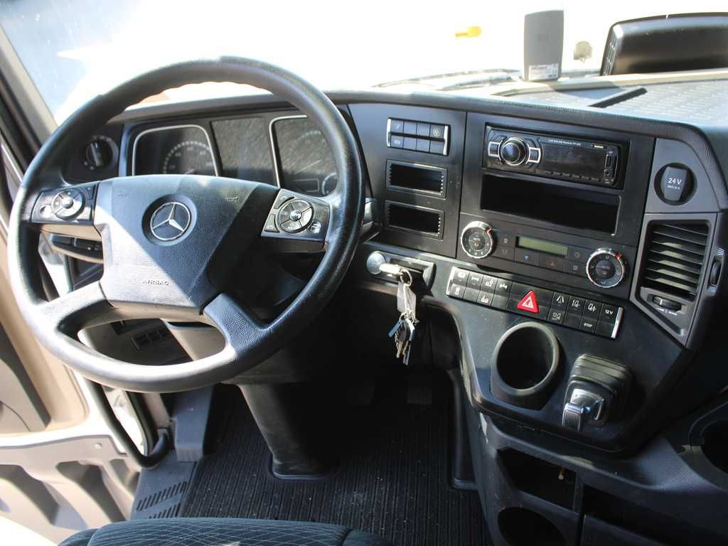 Plachtové nákladné vozidlo Mercedes-Benz Actros 2542, 6X2, EURO 6 + PANAV TV018H