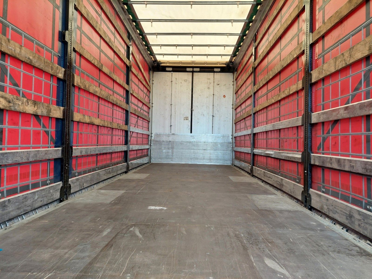 Plachtové nákladné vozidlo Mercedes-Benz Actros 2545 L/NR 6x2 + Wielton PC2K Durchbar