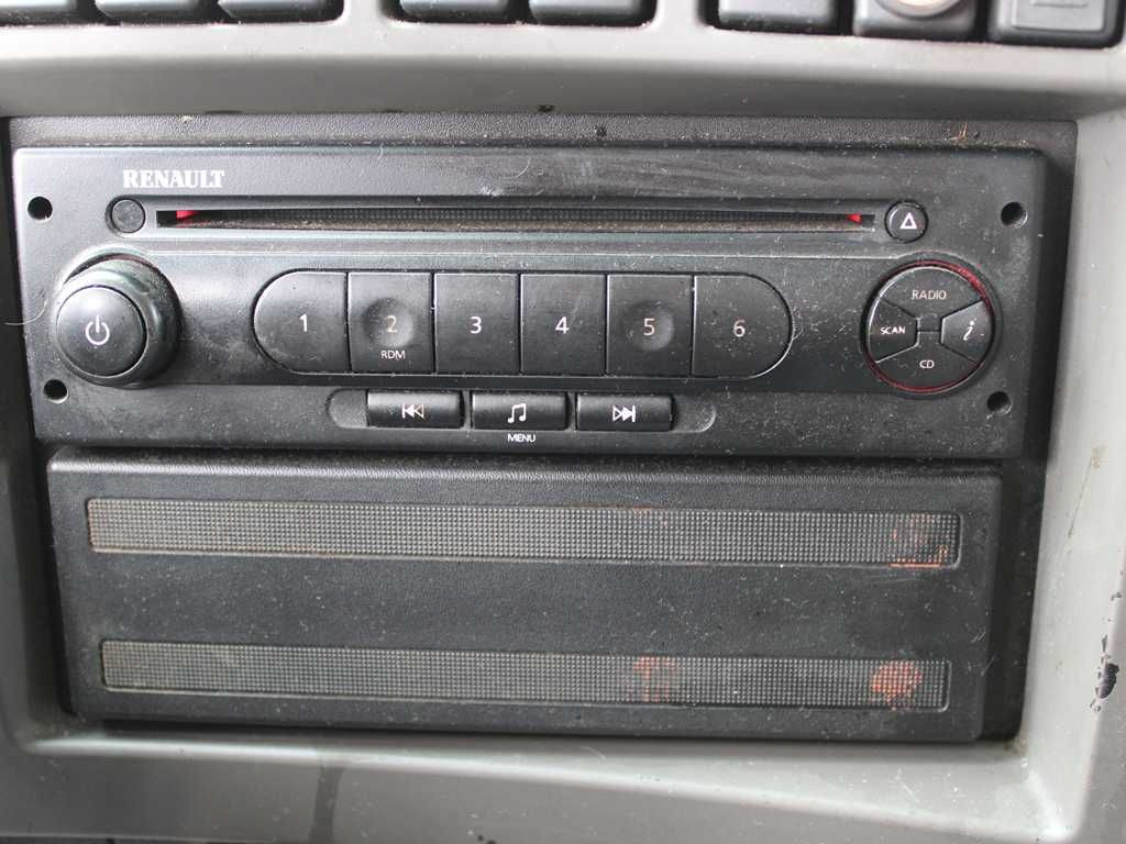 Plachtové nákladné vozidlo Renault MIDLUM 220.12, EURO 5, TAIL LIFT