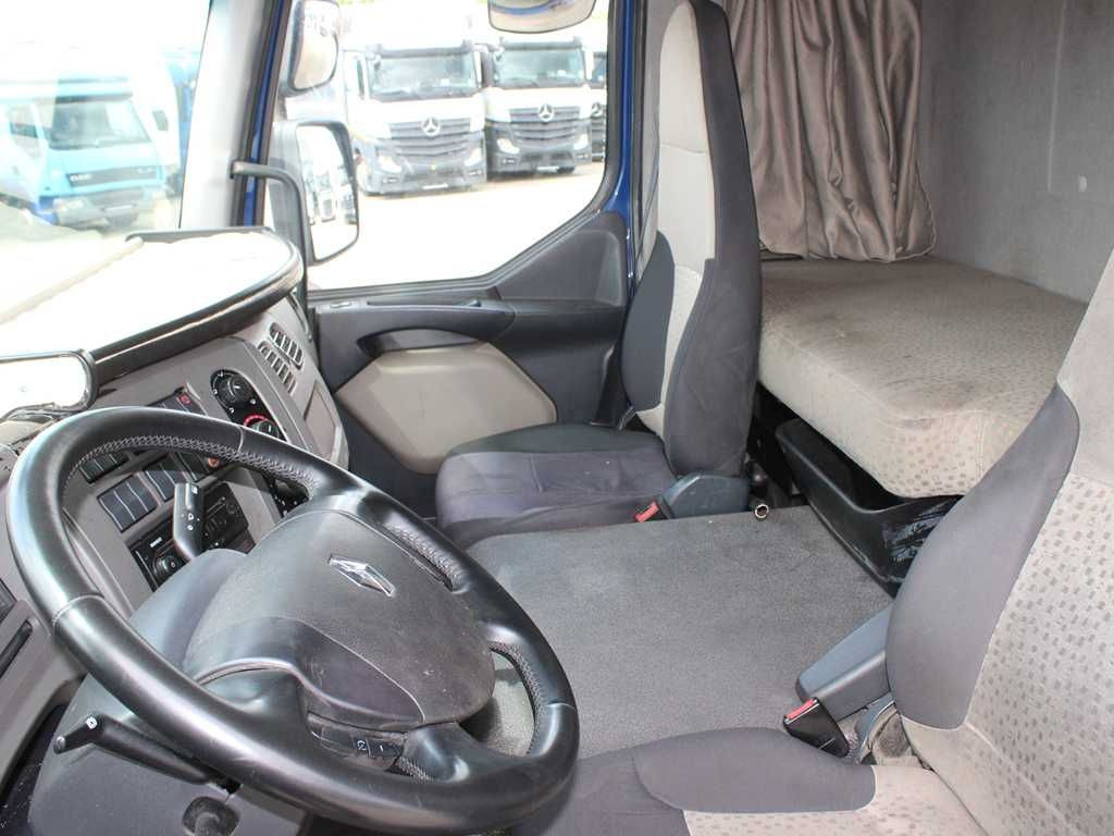 Plachtové nákladné vozidlo Renault MIDLUM 220.12, EURO 5, TAIL LIFT