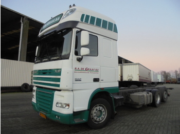 Podvozek s kabinou DAF XF105.460 6x2