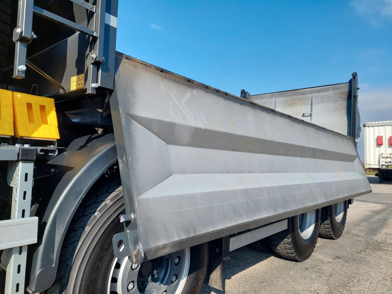 Sklápač Iveco AS360X53Z Stralis X-WAY 8x4 Bordmatik