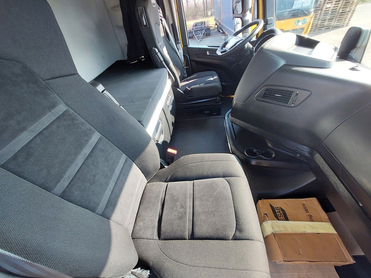 Sklápač Iveco AS360X53Z Stralis X-WAY 8x4 Bordmatik