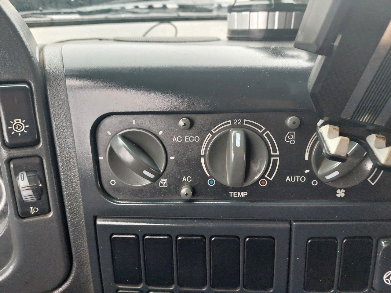 Sklápač MAN TGA 26.430 BB 6x4 Meiller