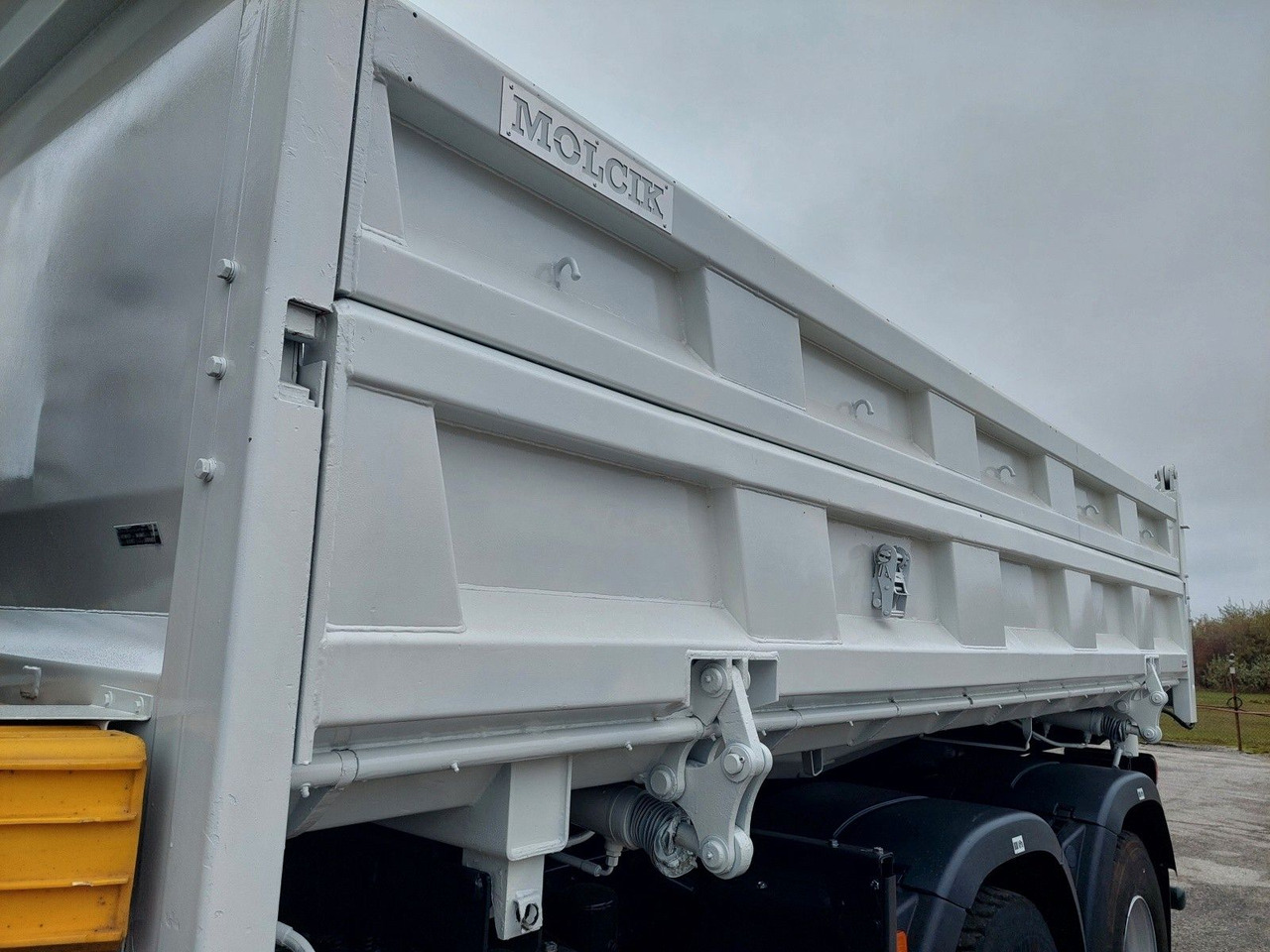 Sklápač MAN TGS 33.480 6x6 BB Bordmatik