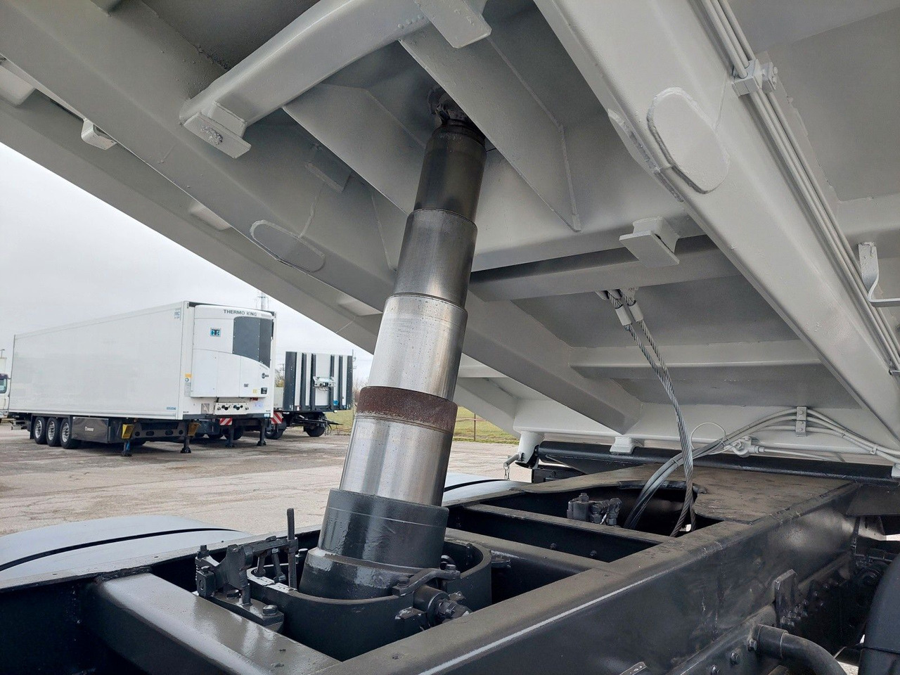 Sklápač MAN TGS 33.480 6x6 BB Bordmatik