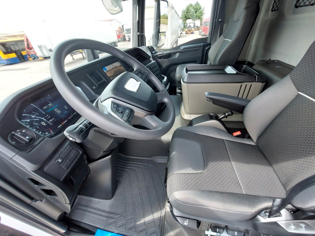 Sklápač MAN TGS 41.520 8X6 BB CH