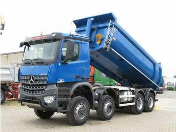 Sklápač Mercedes-Benz Arocs 4142 8x6 4 Achs Muldenkipper