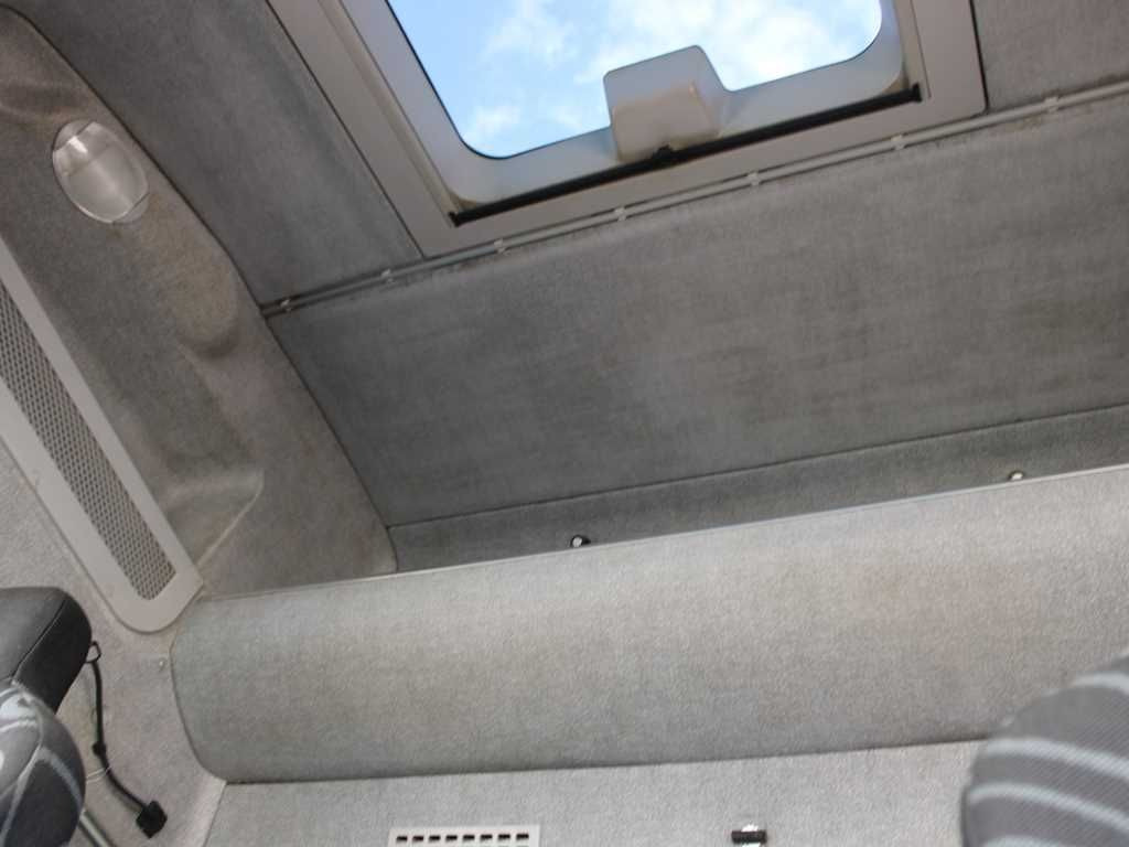 Skříňový nákladní auto Iveco EUROCARGO 120EL22, EURO 6, PNEU 80%