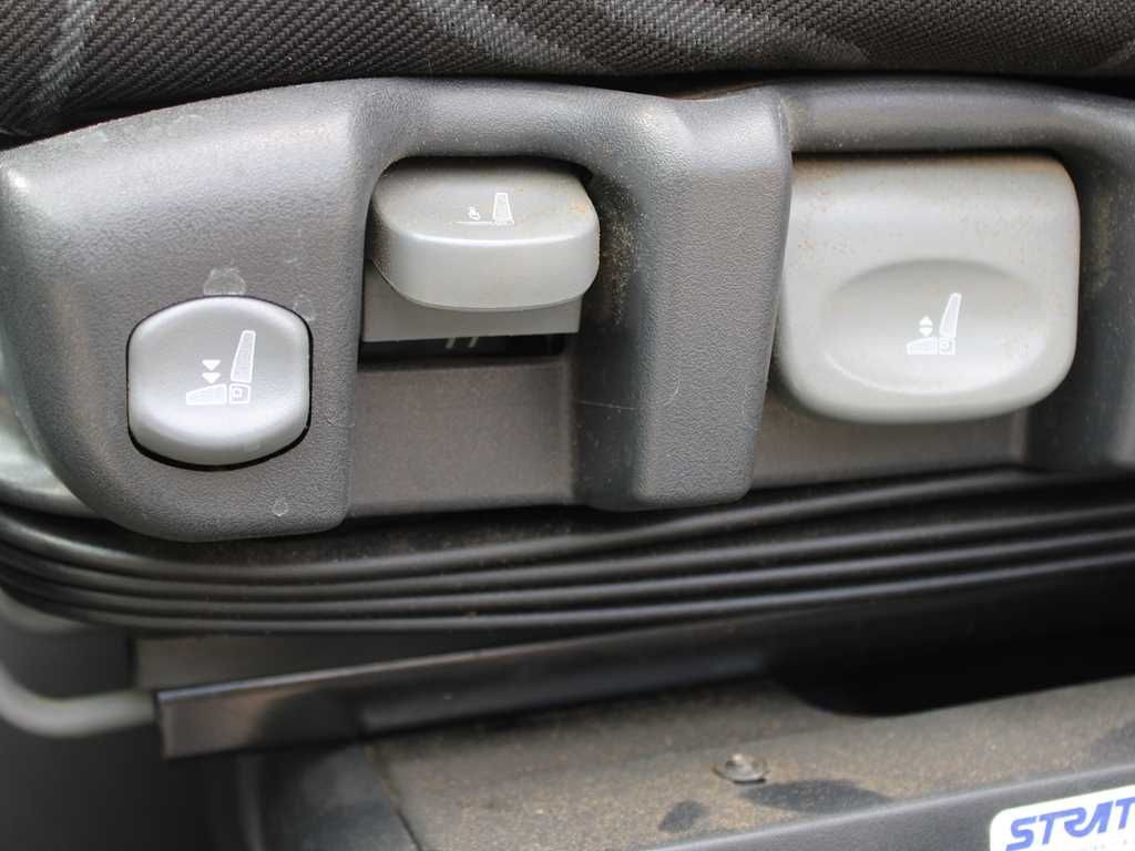Skříňový nákladní auto Iveco EUROCARGO ML 190EL30, EURO 5, TAIL LIFT
