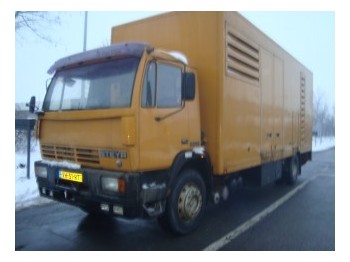 Steyr 17S21 - Skříňový nákladní auto