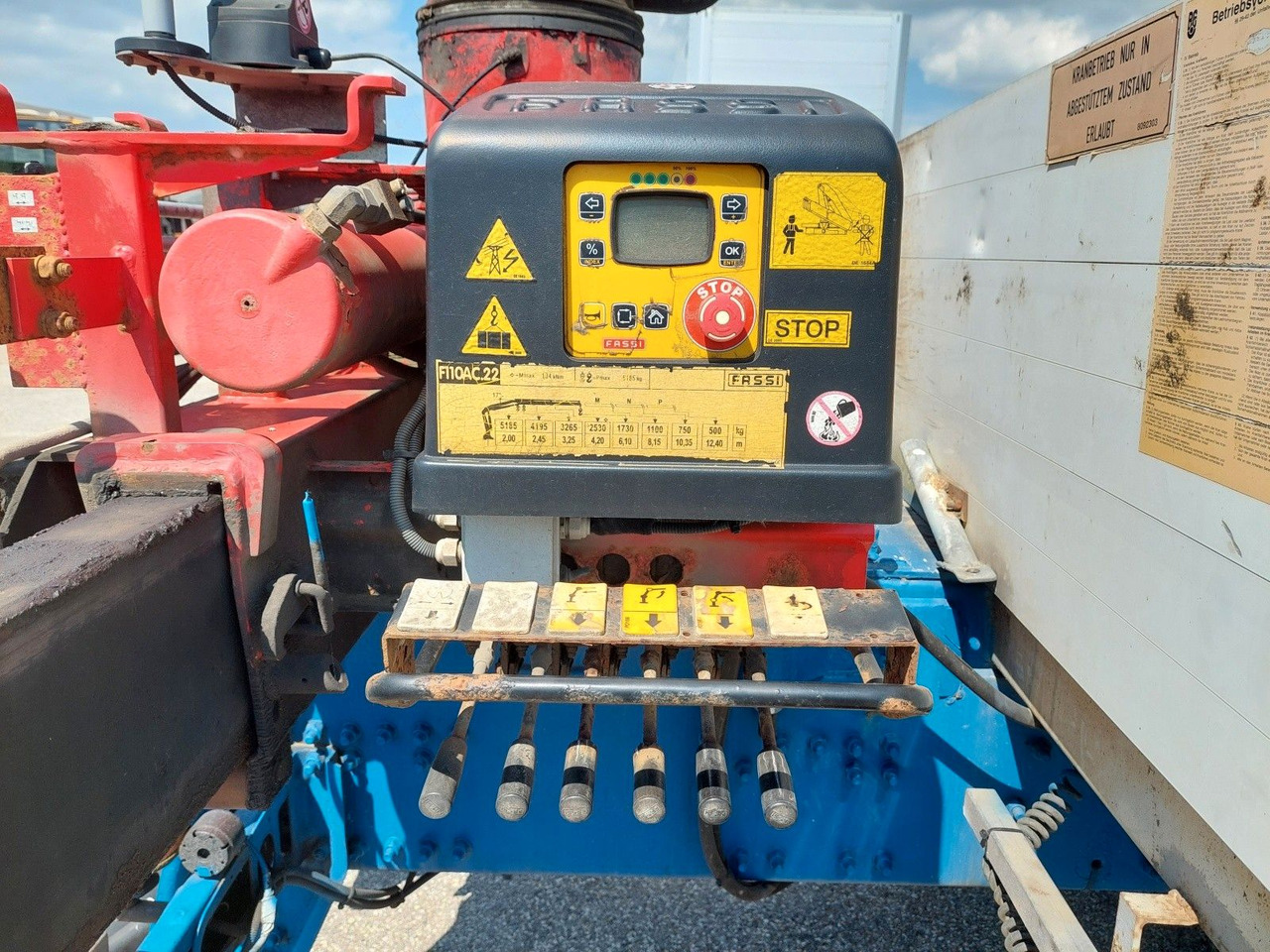 Valníkový/ Plošinový nákladný automobil MAN GA 26.320 6X2-2 BL + Kran Fassi F110AC22
