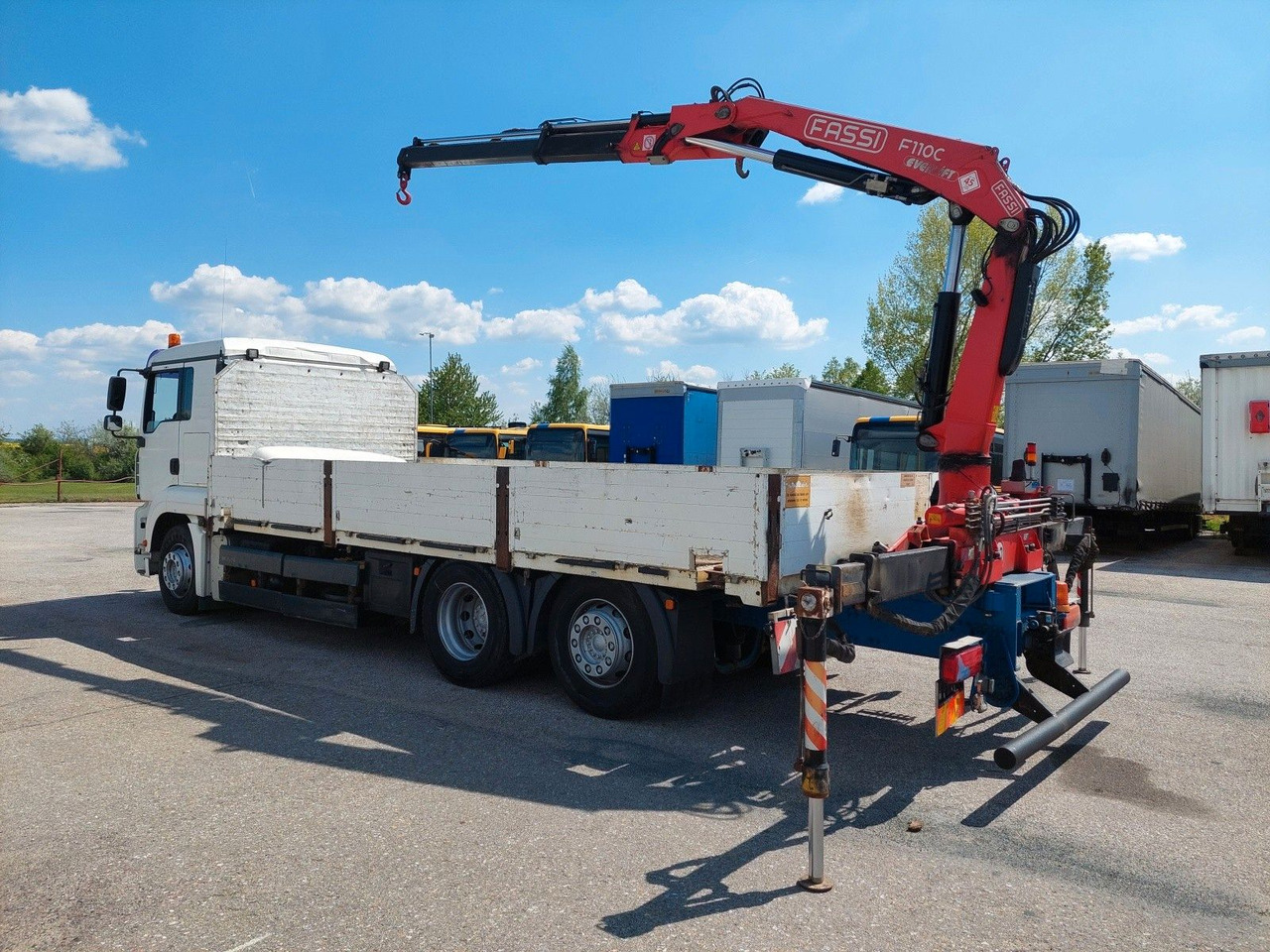 Valníkový/ Plošinový nákladný automobil MAN GA 26.320 6X2-2 BL + Kran Fassi F110AC22