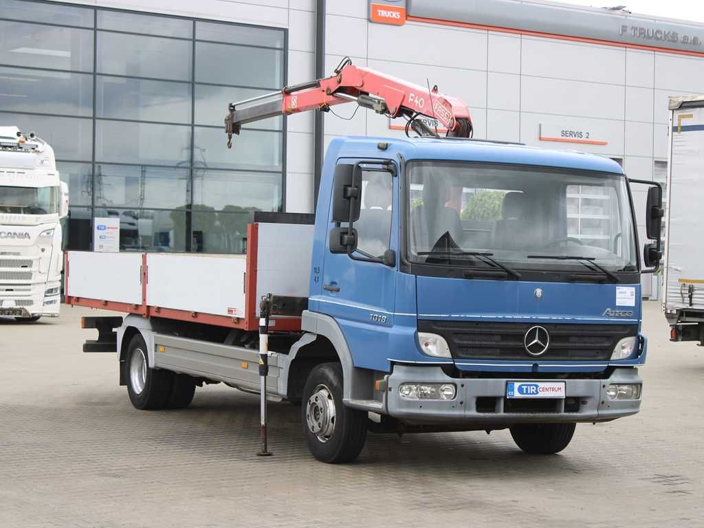 Valníkový/ Plošinový nákladný automobil Mercedes-Benz ATEGO 1018, EURO 3, CRANE FASSI F40A.21