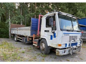 Valníkový/ Plošinový nákladný automobil Volvo 320: obrázok 1