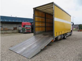 Nákladné vozidlo na prepravu automobilov, Plachtové nákladné vozidlo Volvo FH12/420 6X2 Machine Transport: obrázok 1