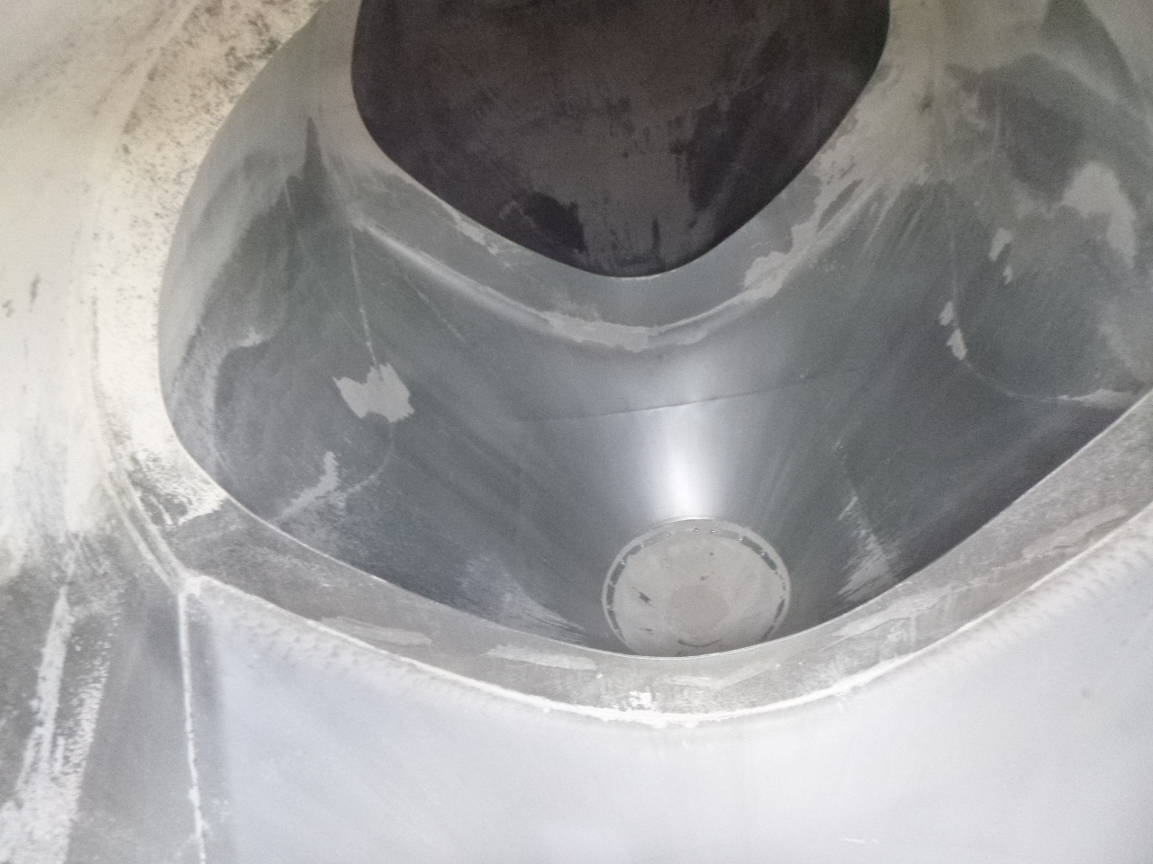 Cisternový náves na prepravu múky Feldbinder Powder tank alu 40 m3 / 1 comp: obrázok 7