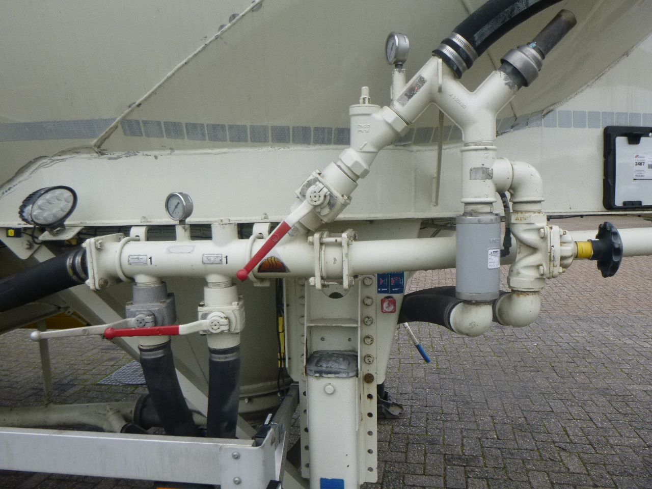 Cisternový náves na prepravu múky Feldbinder Powder tank alu 40 m3 / 1 comp: obrázok 12