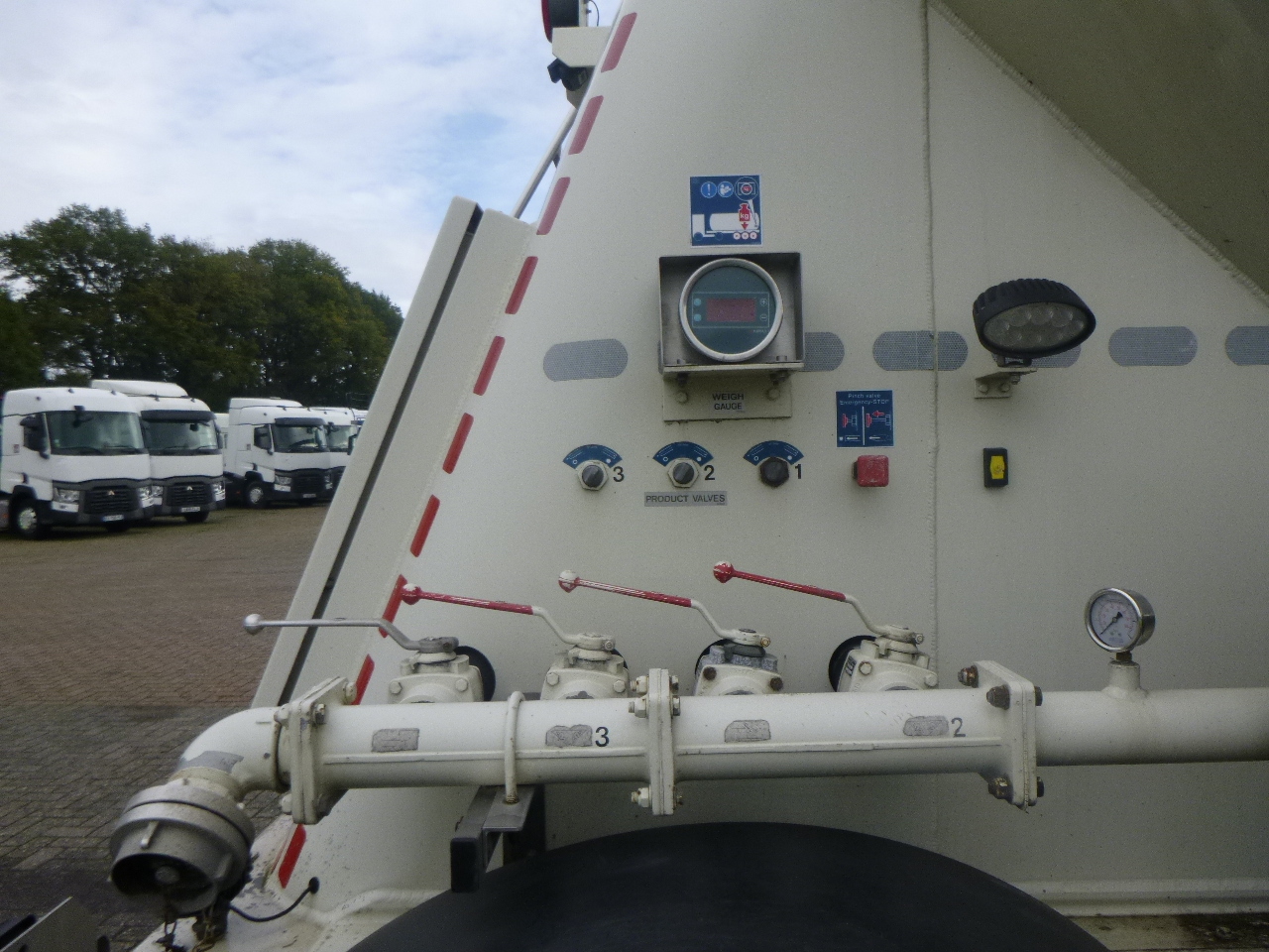 Cisternový náves na prepravu múky Feldbinder Powder tank alu 40 m3 / 1 comp: obrázok 11