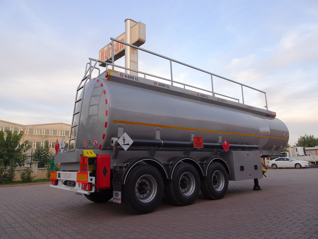 Nový Cisternový náves na prepravu palivo NURSAN Steel Fuel Tanker: obrázok 10