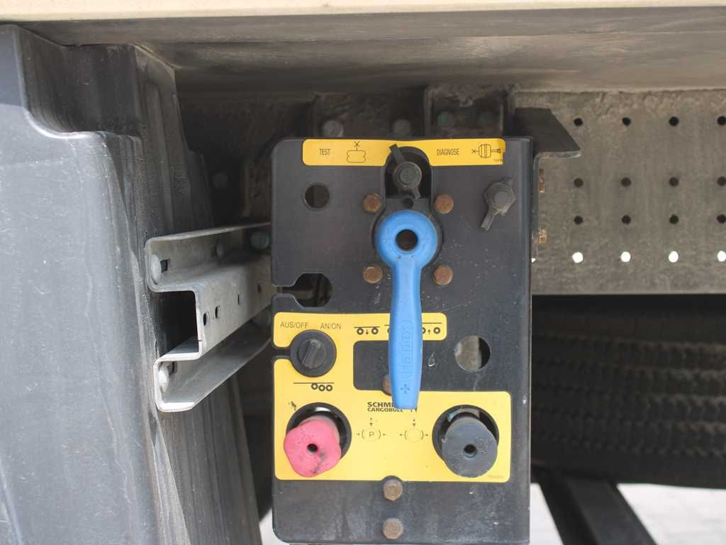 Náves chladírenské Schmitz Cargobull SCB S3B, THERMO KING SLXi 300, LIFTING AXLE