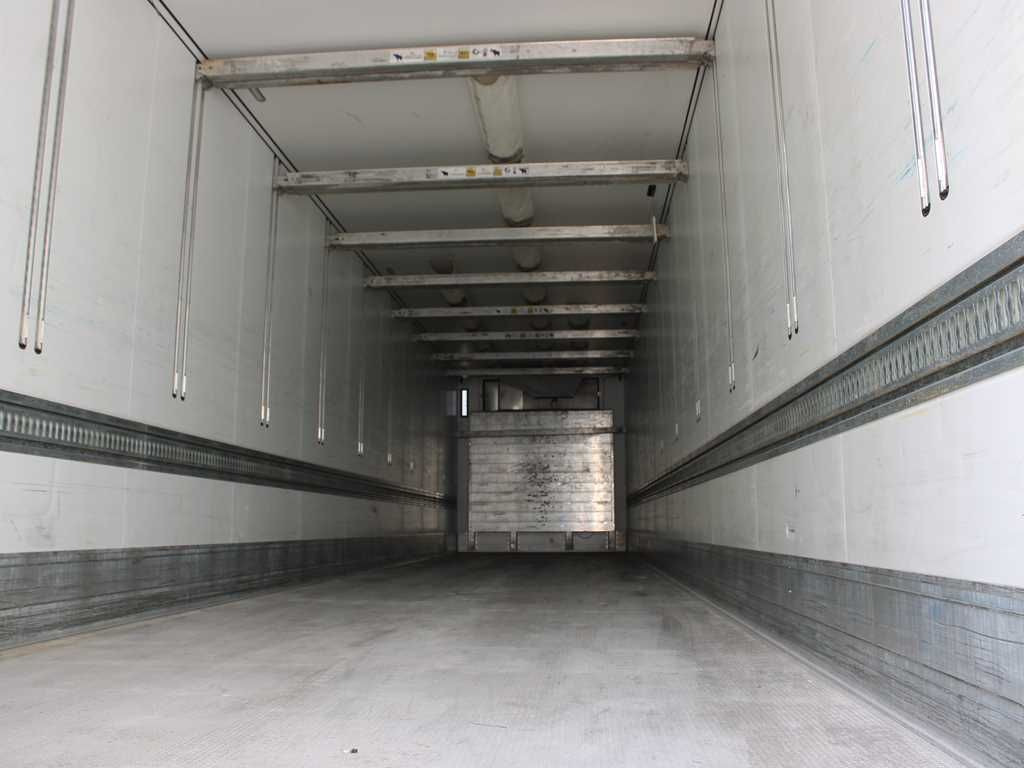 Náves chladírenské Schmitz Cargobull SCB S3B, THERMO KING SLXi 300, LIFTING AXLE