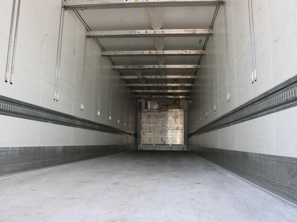 Náves chladírenské Schmitz Cargobull SCS 24, THERMO KING SLXi 300, LIFTING AXLE