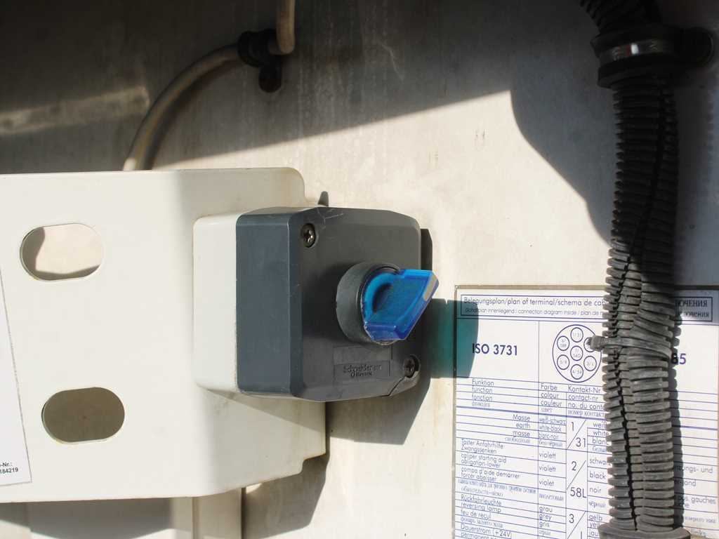 Náves chladírenské Schmitz SCB S3B, THERMO KING SLXe 300, 2X PALLET BASKET