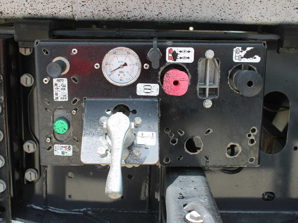 Náves sklápěcí Wielton NW-3, LIFTING AXLE, SAF, HARDOX, 32m³
